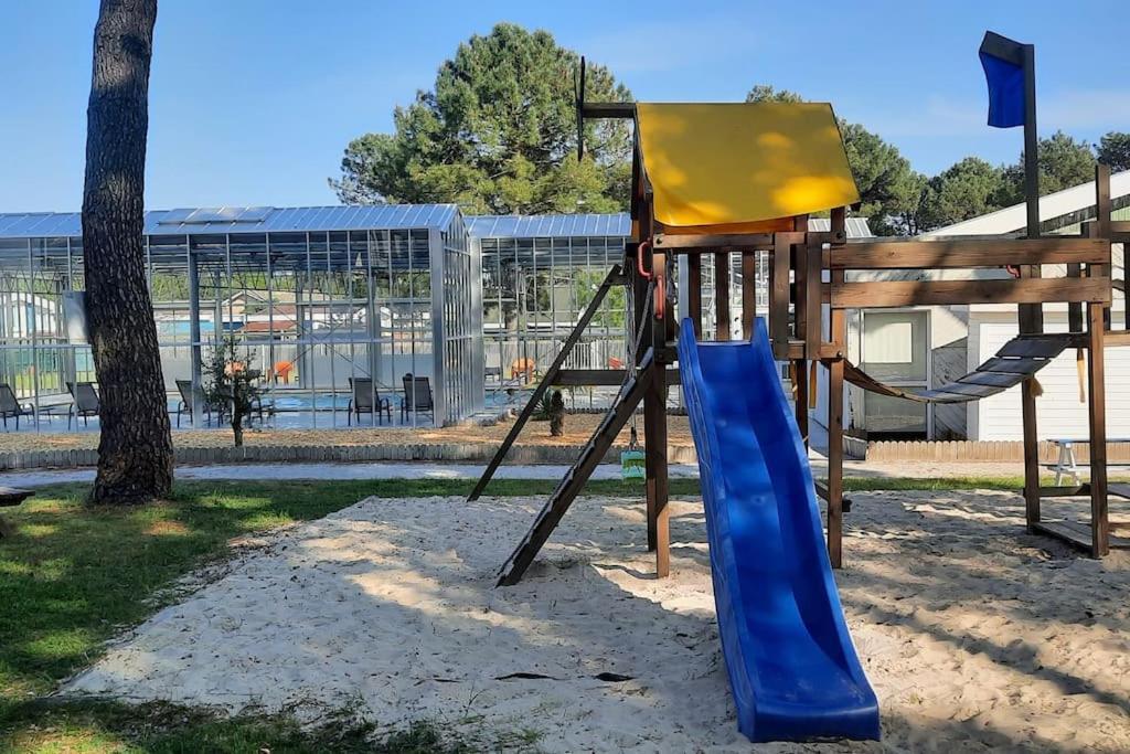 Chez Ced Et Laeti, Appartement Prive Avec Jardin Et Terrasse Dans Residence L'Estuaire Muni D'Une Piscine Couverte Et Aire De Jeu, Linge De Lit Et De Salle D'Eau Ainsi Que Tele, Compris Dans Le Tarif Profitez A Fond De Notre Belle Region Le Verdon-sur-Mer Bagian luar foto